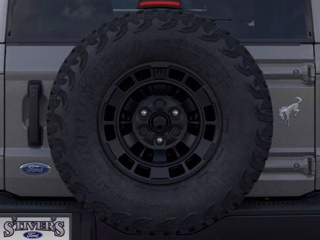 2026 Gray Metallic Ford Bronco Badlands 4X4 SUV