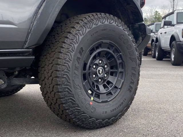 2026 Gray Metallic Ford Bronco Badlands 4X4 SUV