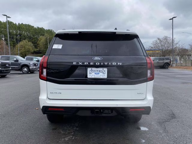 2025 Star White Metallic Tri-Coat Ford Expedition Max Active RWD SUV