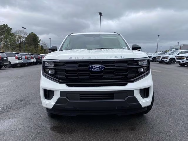 2025 Star White Metallic Tri-Coat Ford Expedition Max Active RWD SUV