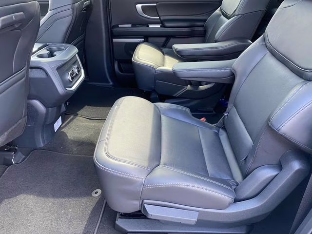 2025 Gray Metallic Ford Expedition Max Platinum 4X4 SUV