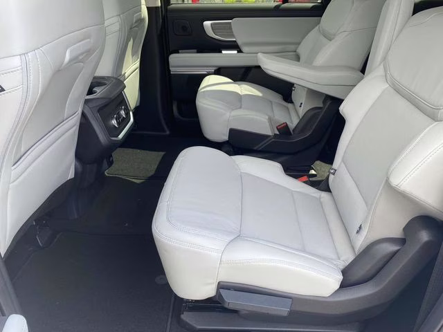 2025 Dark Matter Gray Metallic Ford Expedition Max Platinum 4X4 SUV