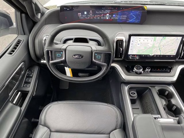 2025 Star White Metallic Tri-Coat Ford Expedition Max Platinum 4X4 SUV