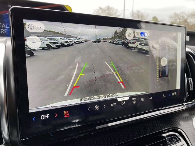 2025 Star White Metallic Tri-Coat Ford Expedition Max Platinum 4X4 SUV