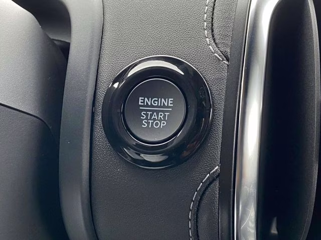 2025 Star White Metallic Tri-Coat Ford Expedition Max Platinum 4X4 SUV