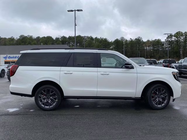2025 Star White Metallic Tri-Coat Ford Expedition Max Platinum 4X4 SUV