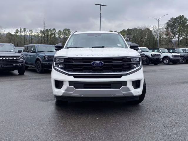 2026 White Metallic Ford Expedition Max Platinum 4X4 SUV