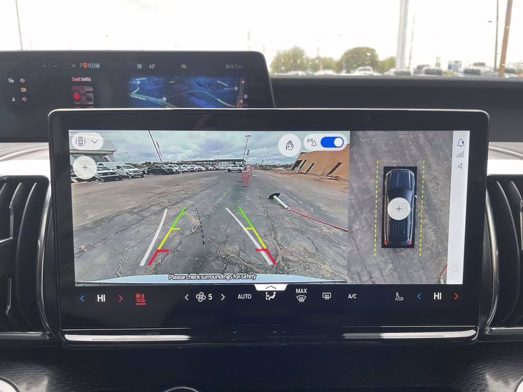 2026 Space Silver Metallic Ford Expedition Platinum 4X4 SUV