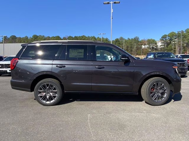 2025 Dark Matter Gray Metallic Ford Expedition Platinum 4X4 SUV