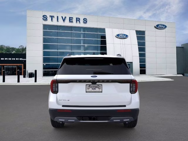 2026 White Metallic Ford Explorer Active RWD SUV