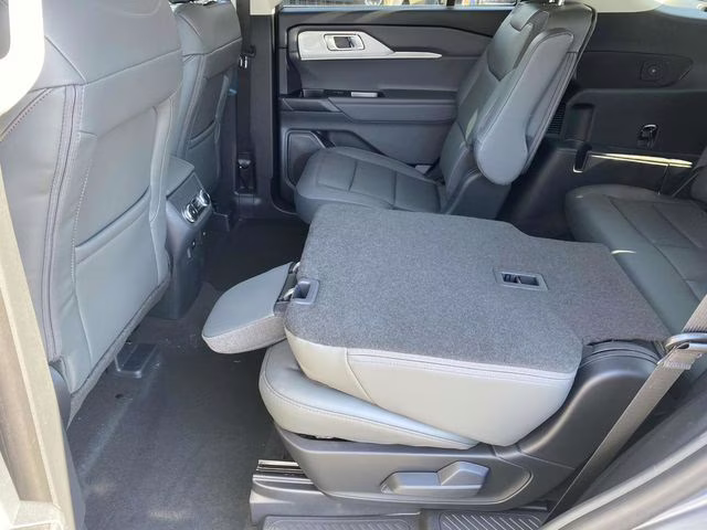 2026 Gray Metallic Ford Explorer Active 4X4 SUV