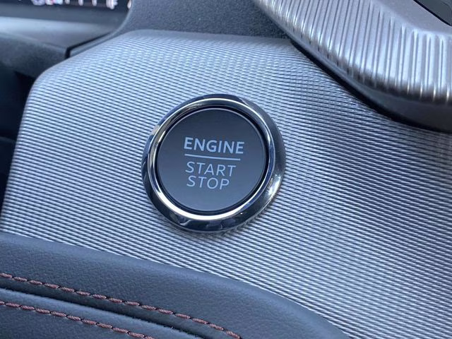 2026 Gray Metallic Ford Explorer Active 4X4 SUV