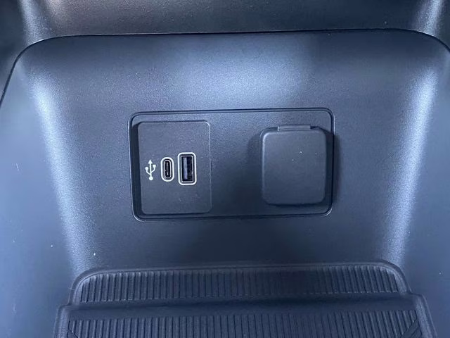 2026 Gray Metallic Ford Explorer Active 4X4 SUV