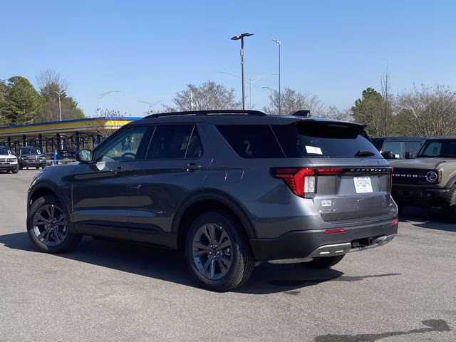 2026 Gray Metallic Ford Explorer Active 4X4 SUV