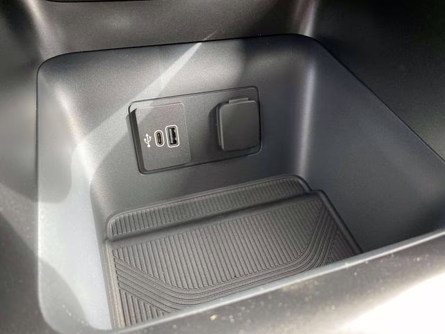 2026 Gray Metallic Ford Explorer Active 4X4 SUV