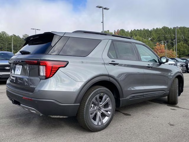 2026 Gray Metallic Ford Explorer Active 4X4 SUV