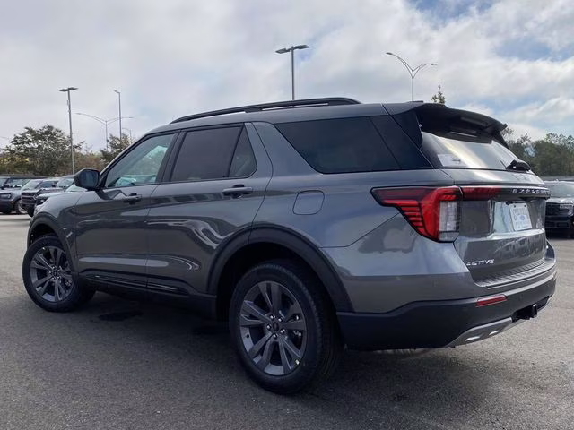 2026 Gray Metallic Ford Explorer Active 4X4 SUV