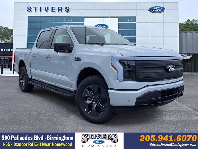 2025 Space White Metallic Ford F-150 Lightning Flash AWD Truck