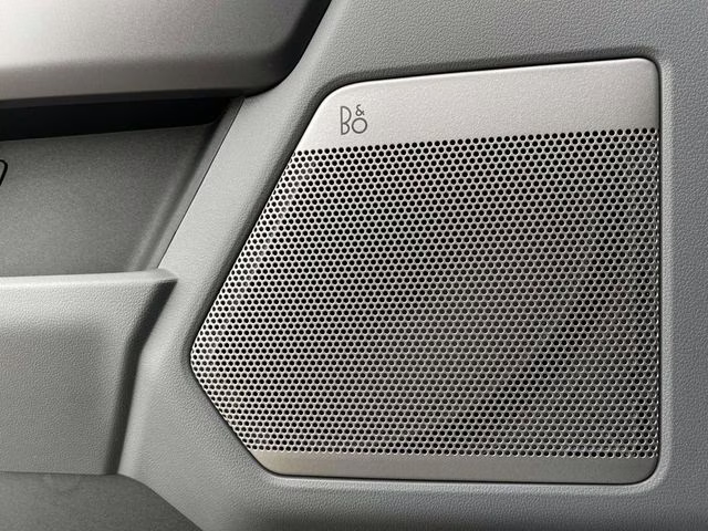 2025 Space White Metallic Ford F-150 Lightning Flash AWD Truck