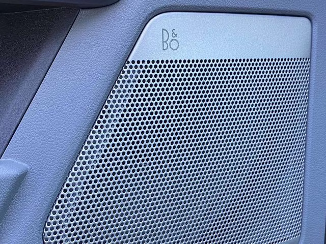 2025 Carbonized Gray Metallic Ford F-150 Lightning Flash AWD Truck