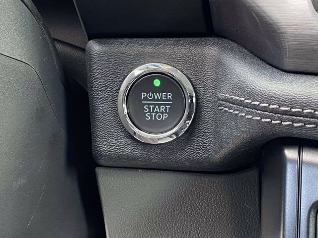 2025 Oxford White Ford F-150 Lightning Flash AWD Truck