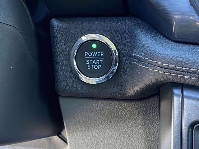 2025 Space White Metallic Ford F-150 Lightning Flash AWD Truck