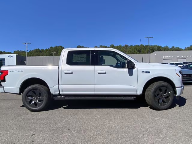 2025 Space White Metallic Ford F-150 Lightning Flash AWD Truck