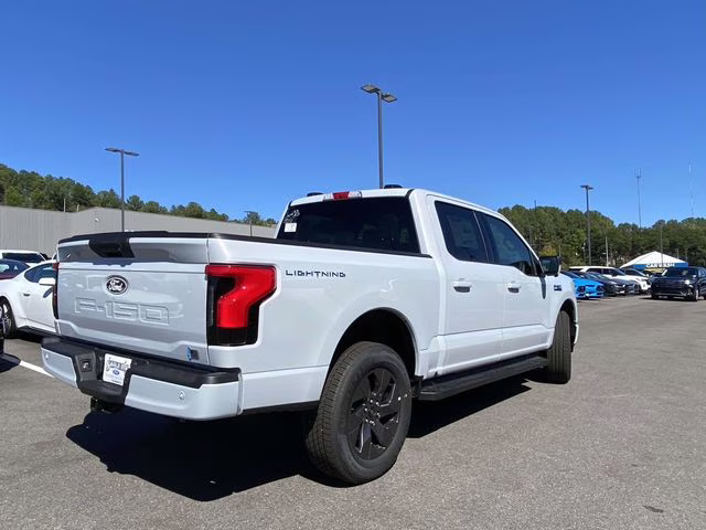 2025 Space White Metallic Ford F-150 Lightning Flash AWD Truck