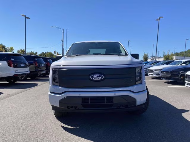 2025 Space White Metallic Ford F-150 Lightning Flash AWD Truck