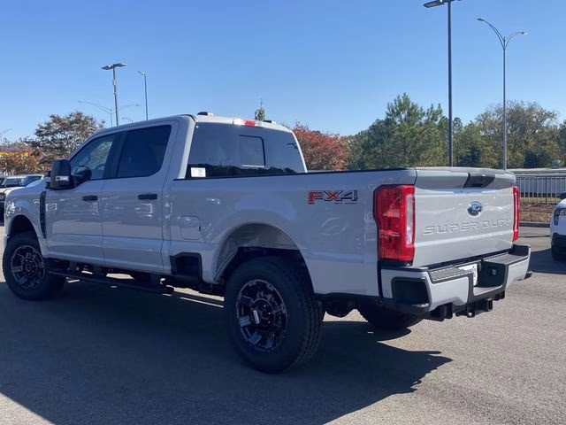 2026 Avalanche Ford Super Duty F-250 SRW XL 4X4 Truck