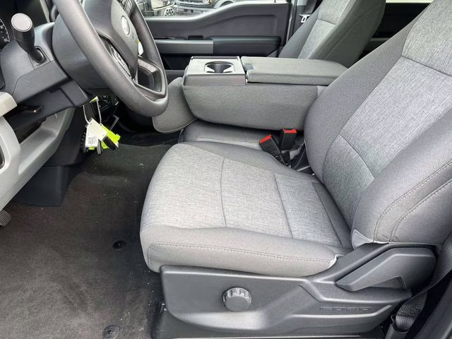 2026 Avalanche Ford Super Duty F-250 SRW XL 4X4 Truck