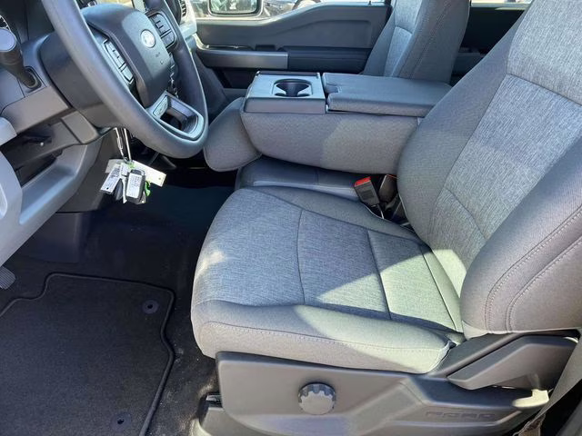 2026 Avalanche Ford Super Duty F-250 SRW XL 4X4 Truck