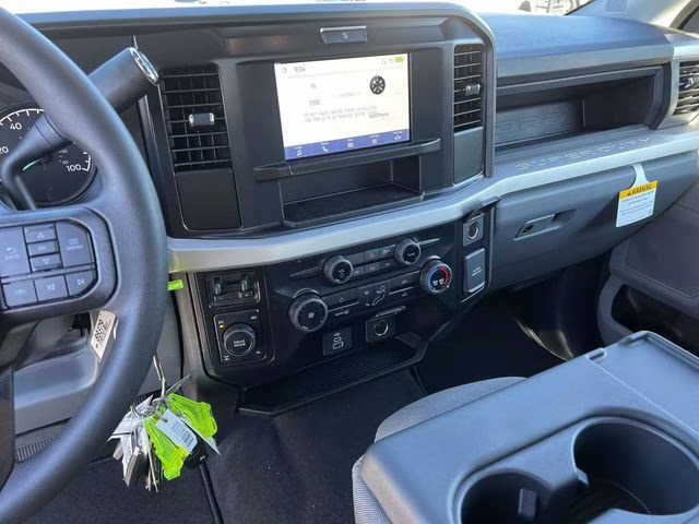 2026 Avalanche Ford Super Duty F-250 SRW XL 4X4 Truck