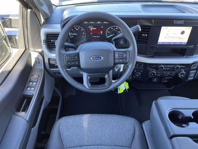 2026 Avalanche Ford Super Duty F-250 SRW XL 4X4 Truck