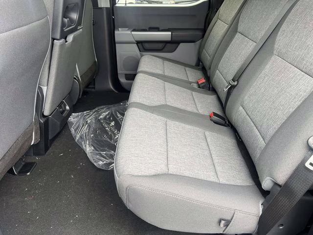 2026 Black Metallic Ford Super Duty F-250 SRW XL 4X4 Truck