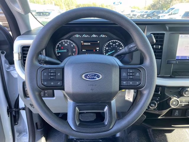 2026 Oxford White Ford Super Duty F-250 SRW XL RWD Truck