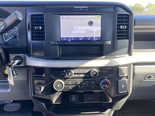 2026 Oxford White Ford Super Duty F-250 SRW XL RWD Truck