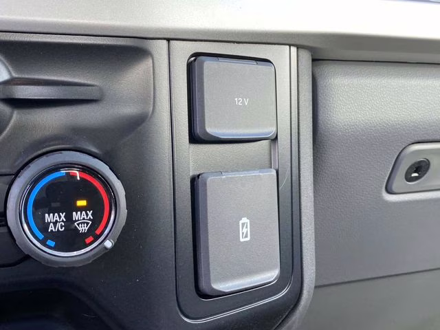 2025 Oxford White Ford Super Duty F-250 SRW XLT 4X4 Truck