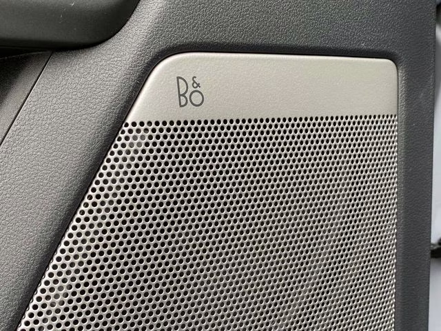 2026 Glacier Gray Metallic Tri-Coat Ford Super Duty F-250 SRW Lariat 4X4 Truck