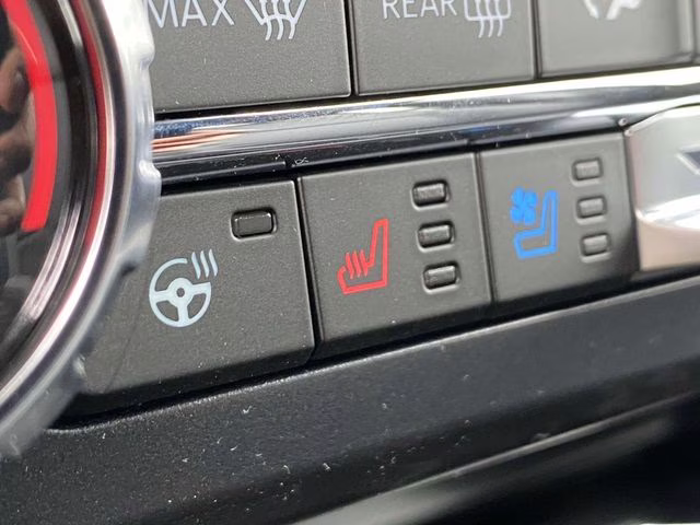 2026 Glacier Gray Metallic Tri-Coat Ford Super Duty F-250 SRW Lariat 4X4 Truck