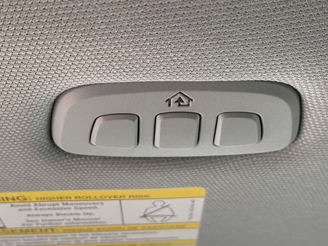 2026 Glacier Gray Metallic Tri-Coat Ford Super Duty F-250 SRW Lariat 4X4 Truck