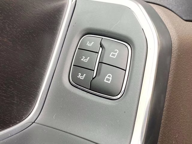 2026 Black Metallic Ford Super Duty F-250 SRW King Ranch 4X4 Truck