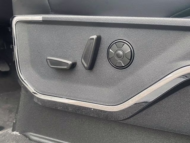 2026 Star White Metallic Tri-Coat Ford Super Duty F-250 SRW Platinum 4X4 Truck