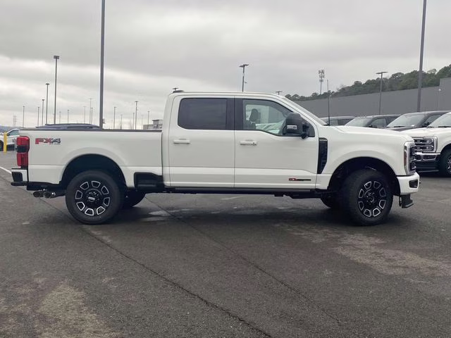 2026 Star White Metallic Tri-Coat Ford Super Duty F-250 SRW Platinum 4X4 Truck