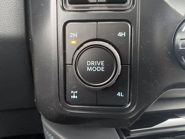 2026 Star White Metallic Tri-Coat Ford Super Duty F-250 SRW Platinum 4X4 Truck