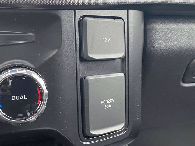 2026 Star White Metallic Tri-Coat Ford Super Duty F-250 SRW Platinum 4X4 Truck