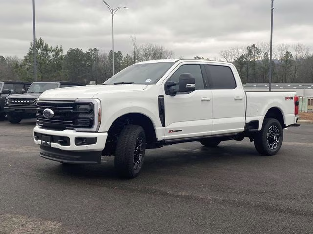 2026 Star White Metallic Tri-Coat Ford Super Duty F-250 SRW Platinum 4X4 Truck