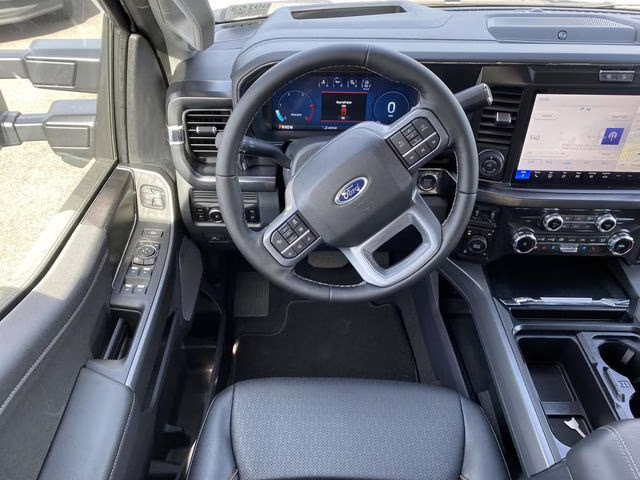 2026 Oxford White Ford Super Duty F-250 SRW Lariat 4X4 Truck