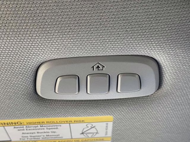 2026 Oxford White Ford Super Duty F-250 SRW Lariat 4X4 Truck