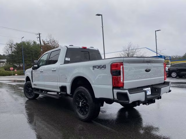 2026 Avalanche Ford Super Duty F-250 SRW Lariat 4X4 Truck